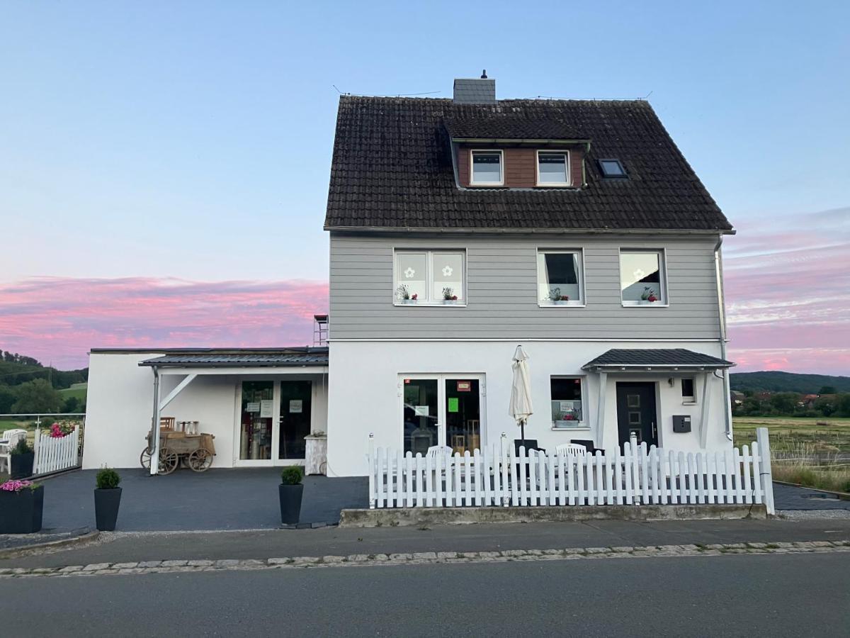 Appartement Mellys Cafe & Store