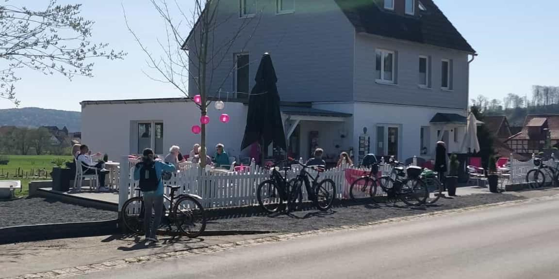 Apartment Mellys Cafe & Store Einbeck